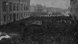 I funerali dell'eccidio di piazza Grande, aprile 1920. Istituto Storico Modena
